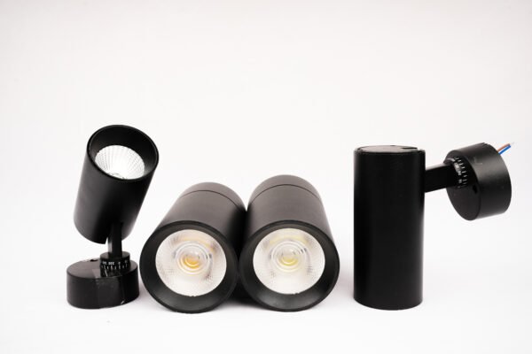 WALL MOUNTED LIGHT